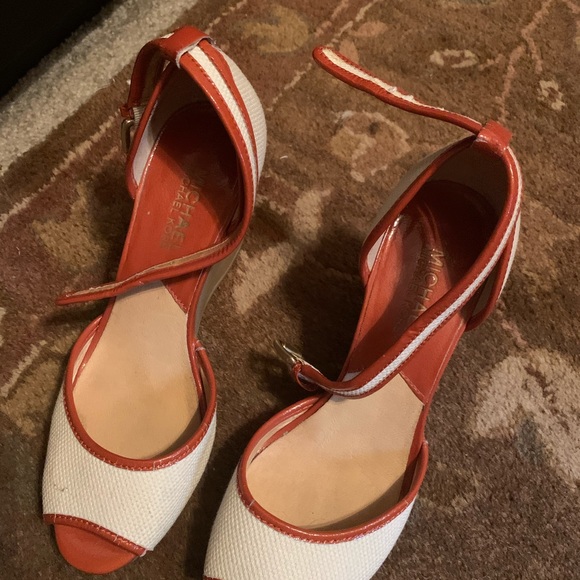 Michael Kors shoes - Picture 2 of 5